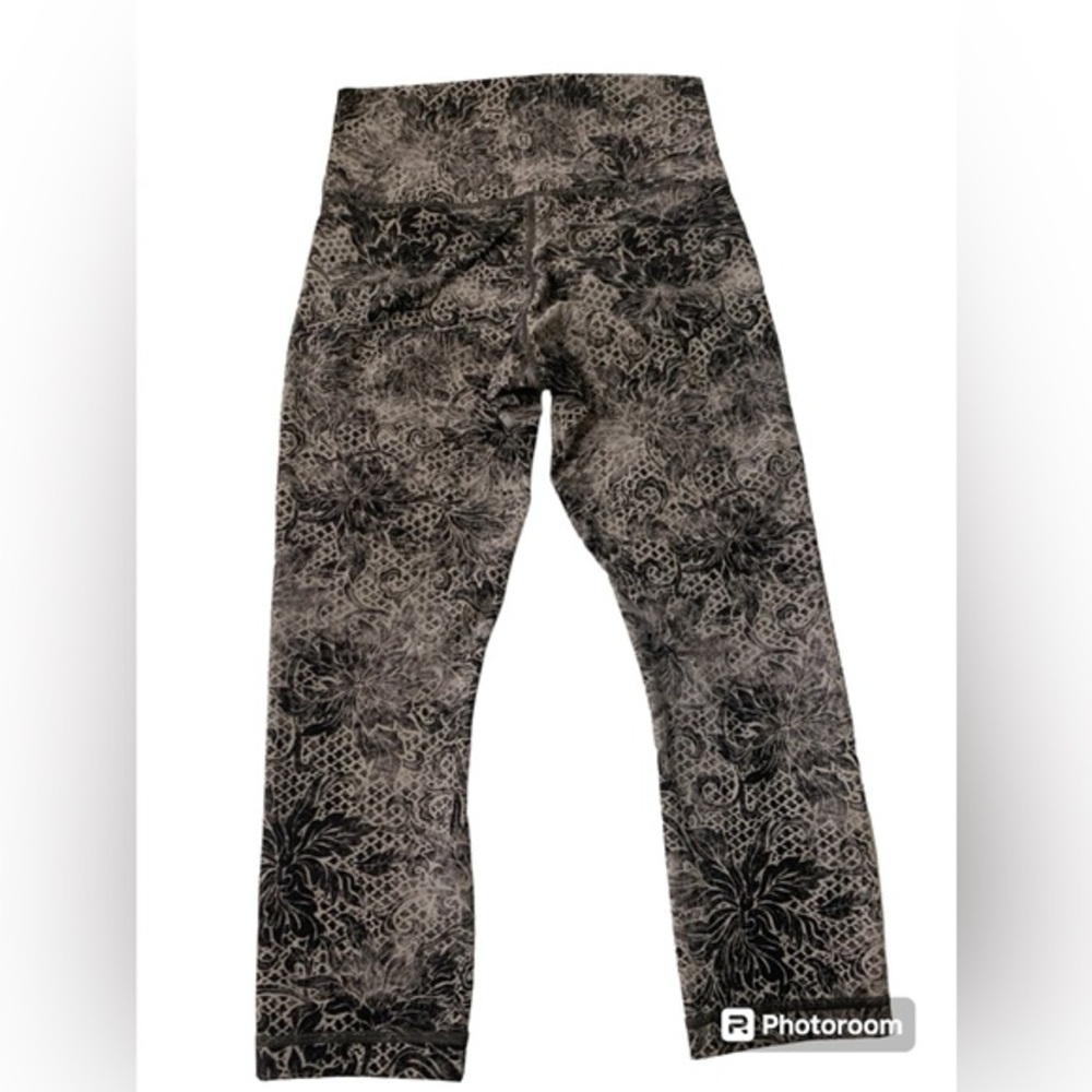 Lululemon Wunder Under Crop (High-Rise) Full-On Luxtreme Sz 6 Starlight Black